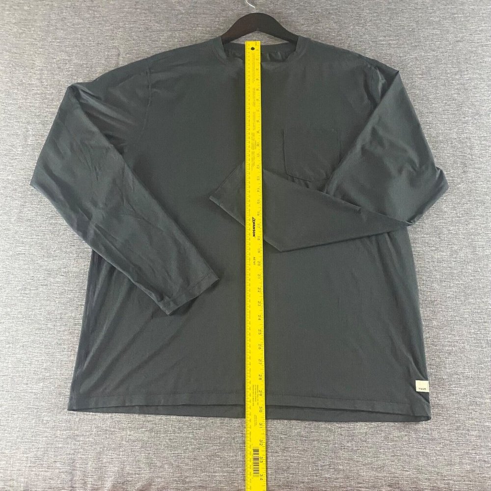 Vuori Shirt Mens XXL Black Crew Neck Long Sleeve Stretch Strato Tech